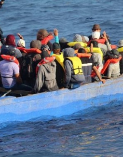 La Armada Dominicana rescato 17 personas a bordo de lancha a Puerto Rico